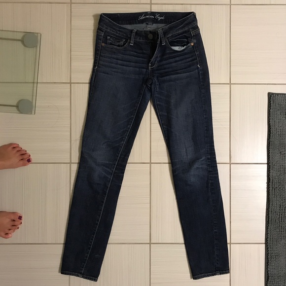American Eagle size 2 skinny jeans - Picture 4 of 4